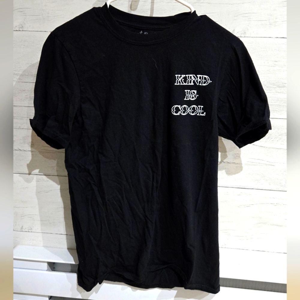 The Get Real Movement "kind is cool" t-shirt size small